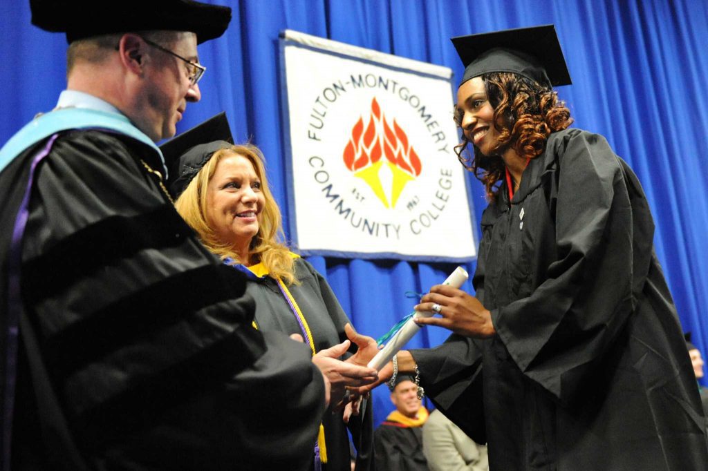 0517_commence_fultonmontgomery FMCC
